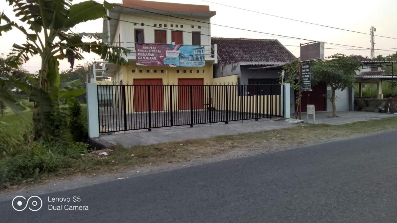 Spot On 93020 Rumah Singgah Ganjuran Bantul Exterior foto